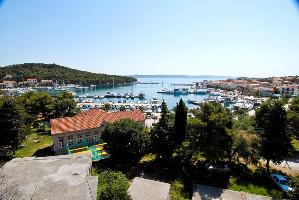 Apartments Lonic Kukljica Kültér fotó