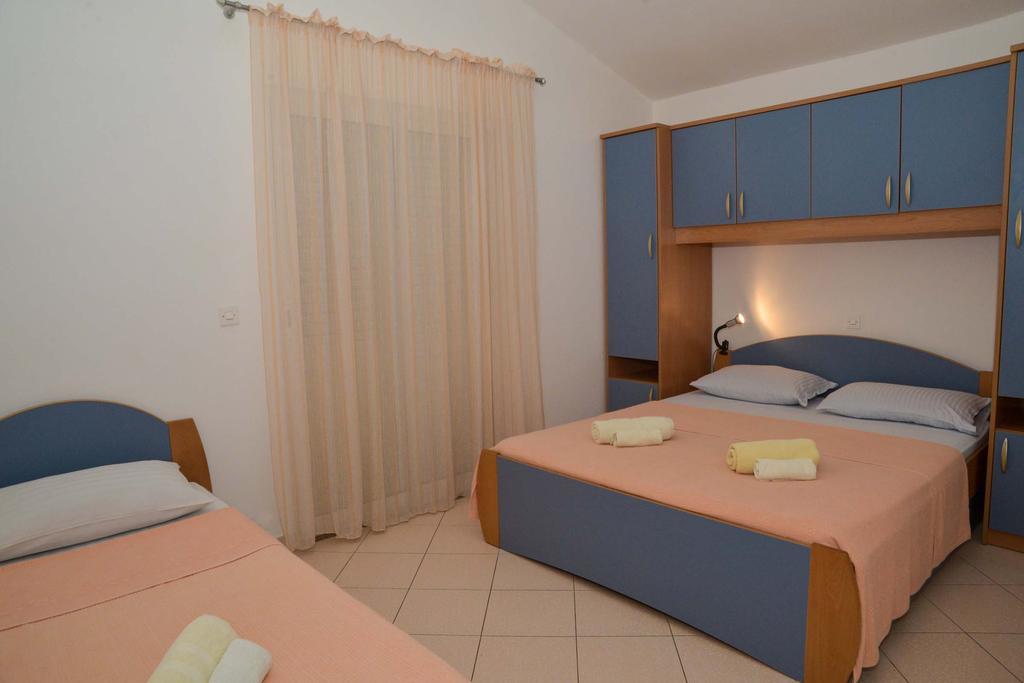 Apartments Lonic Kukljica Kültér fotó