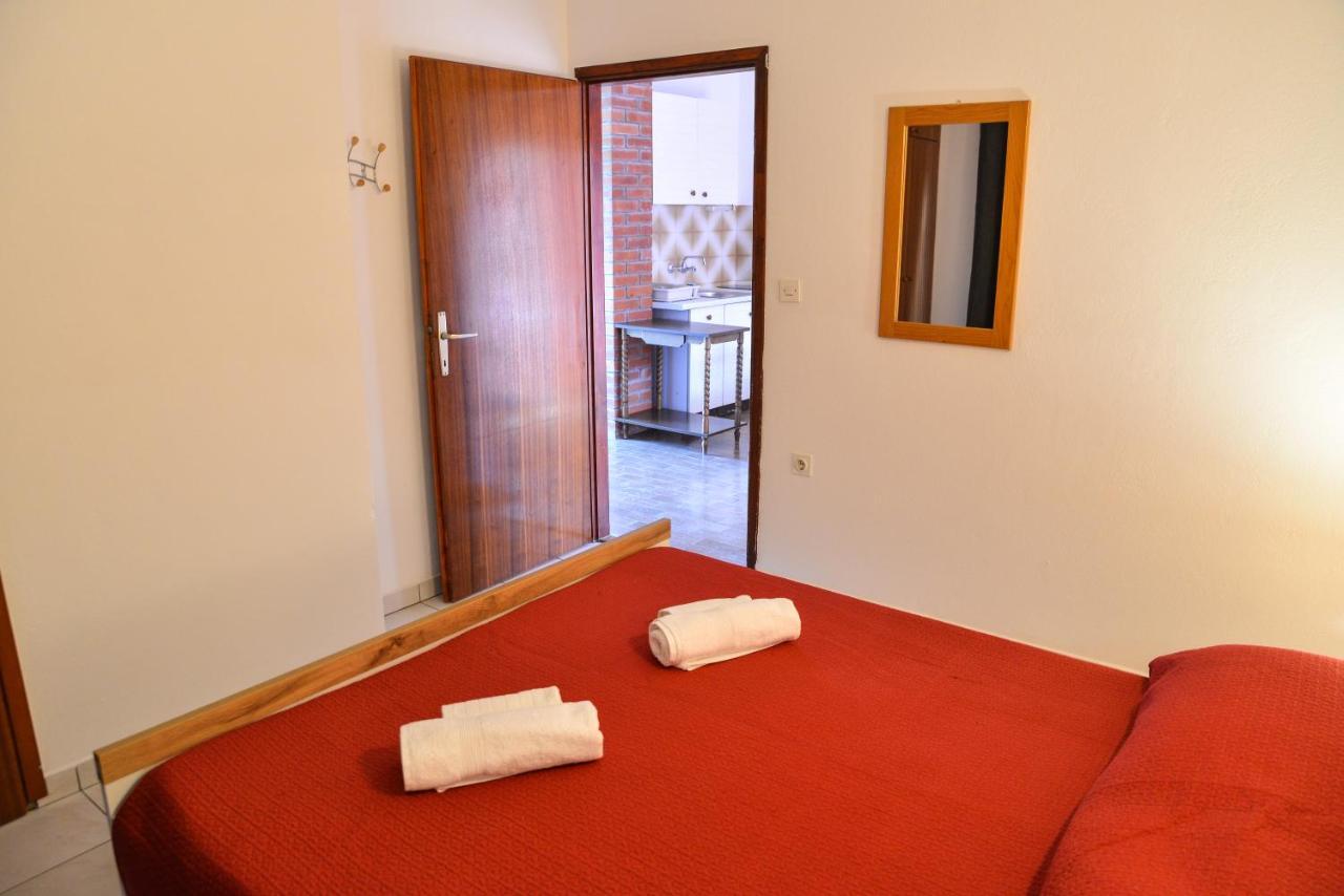 Apartments Lonic Kukljica Kültér fotó
