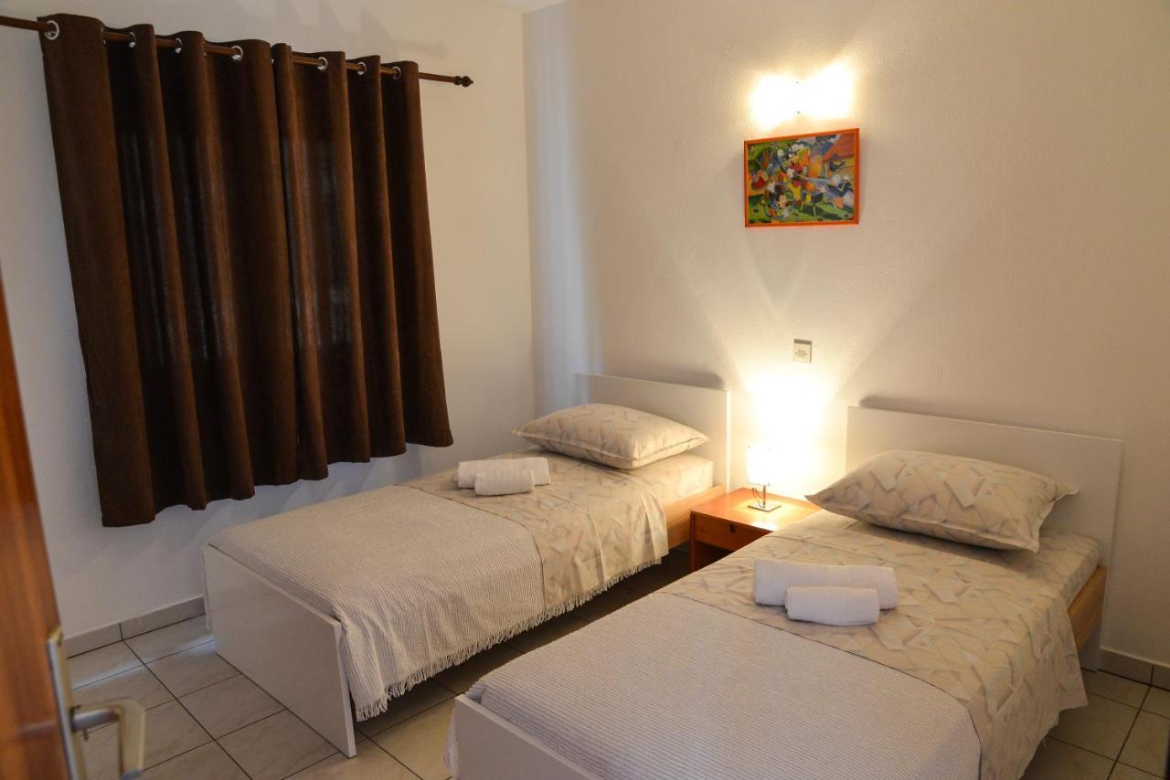 Apartments Lonic Kukljica Kültér fotó
